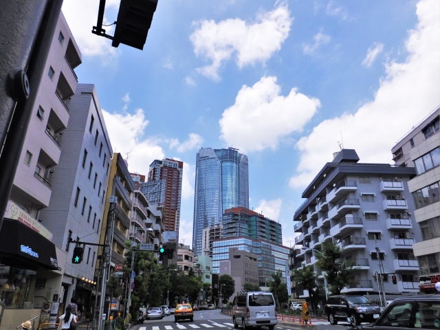 麻布に住む