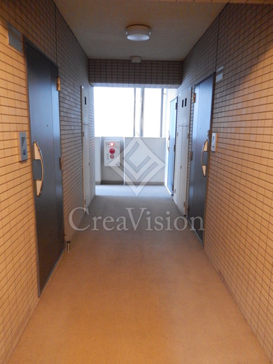 プライムアーバン田町 廊下