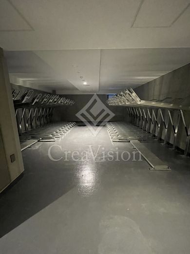 ラティエラ武蔵小杉 駐輪場　写真