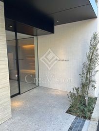 シーズンフラッツ柿の木坂 入口