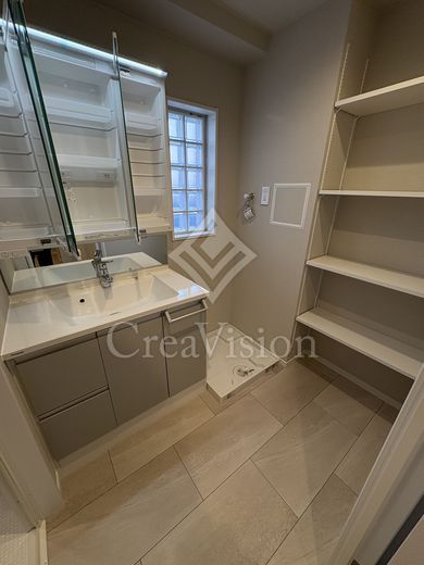 ミリアレジデンス白金台 独立洗面所