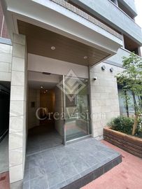 アマンE.S.K.青山 入り口