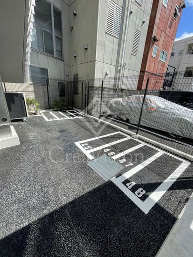 ルフォンプログレ大森山王 バイク置き場