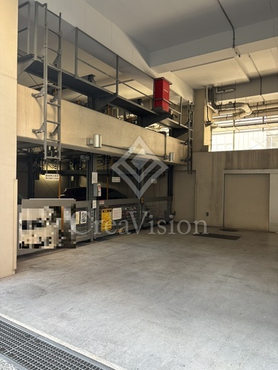 パークアクシス横浜山下町 機械式駐車場