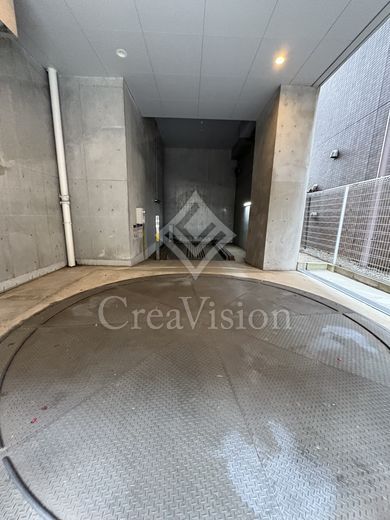 リテラス三軒茶屋 駐車場