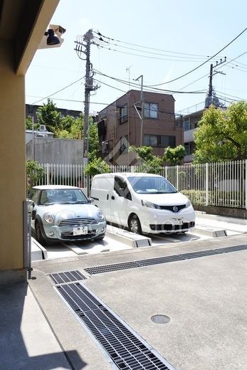 HF駒沢公園レジデンスタワー 平置き駐車場