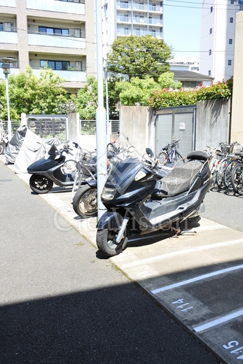 HF駒沢公園レジデンスタワー バイク置き場