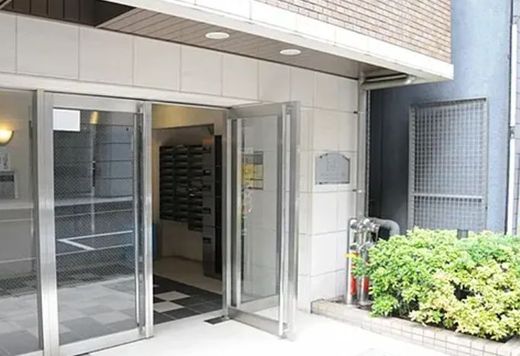 プレール日本橋三越前 外観