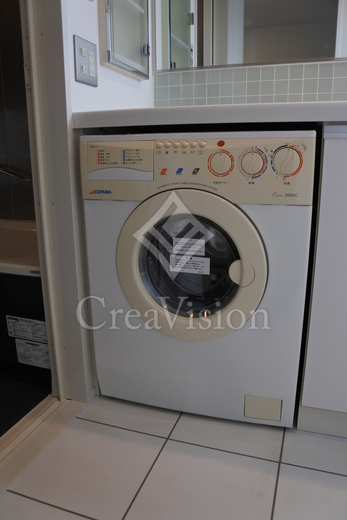 コンフォリア西新宿 ドラム式洗濯機