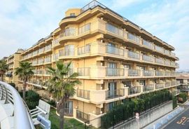 グランシティ湘南海岸マリナージュスクエア 写真