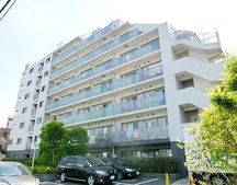 グローリオ明大前 外観