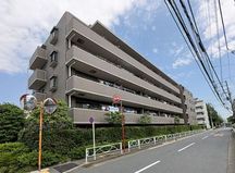 コスモ学芸大学 外観