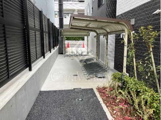 ルネサンスコート桜新町 駐輪場