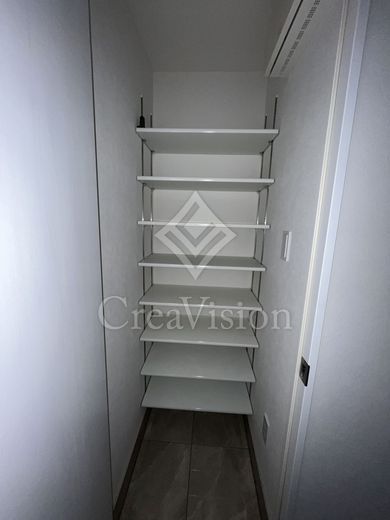 GRAN PASEO 西麻布Ⅱ(グランパセオ西麻布2) 2LDK　下足箱