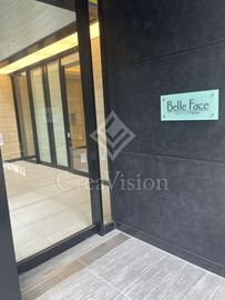 ベルファース八丁堀West 建物前