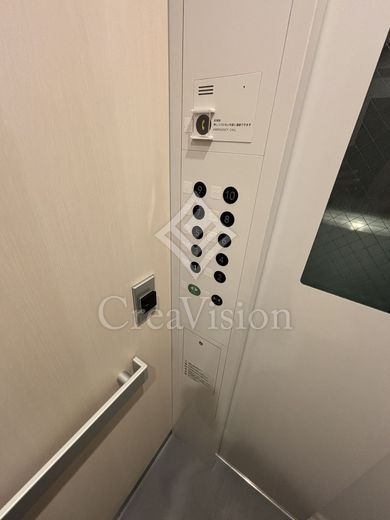 シーズンフラッツ門前仲町 エレベーター