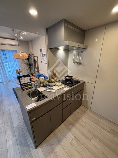 ブリリアイスト新御徒町 カウンターキッチン