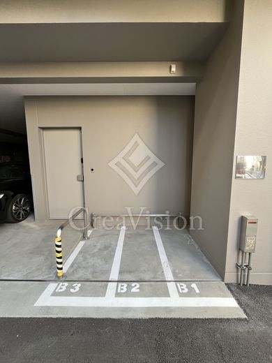 プラウドフラット大井町 バイク置き場写真