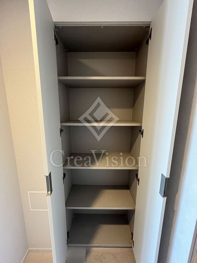 プラウドフラット大井町 収納