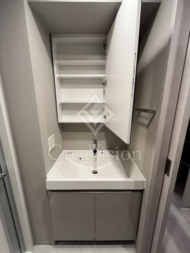 プラウドフラット大井町 独立洗面所