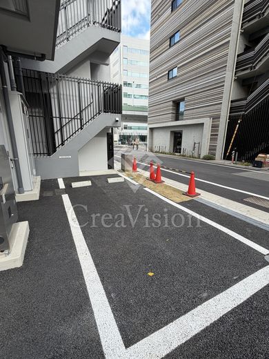 デュオフラッツ池尻大橋 駐車場　写真