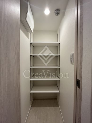 コンフォリア・リヴ文京護国寺 収納