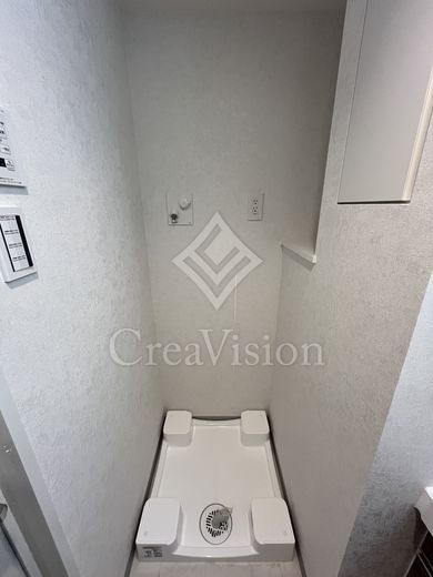 コンフォリア・リヴ文京護国寺 洗濯機置場