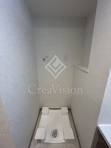 コンフォリア・リヴ文京護国寺 洗濯機置場