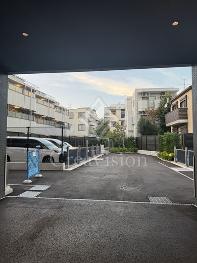 ブランシエスタ目黒中央町 駐車場