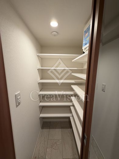 ラヴィエール千駄ヶ谷プレミアムレジデンス シューズインクローゼット