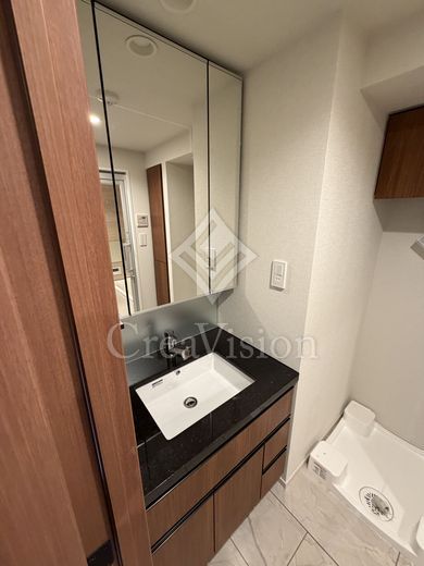 ラヴィエール千駄ヶ谷プレミアムレジデンス 独立洗面所