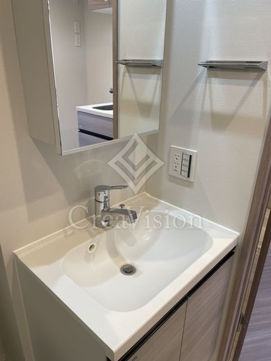 ラティエラ秋葉原 独立洗面所