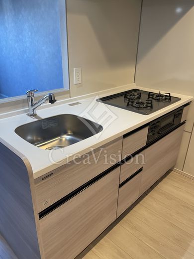 ラティエラ秋葉原 システムキッチン