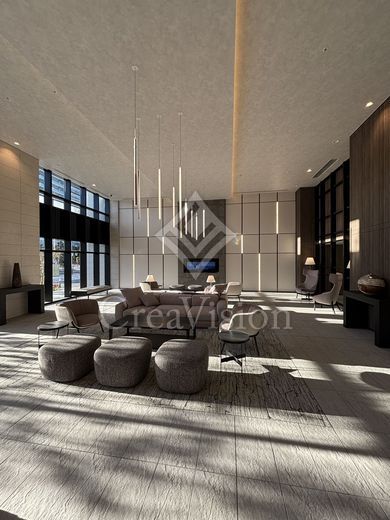 ロイヤルパークス有明 建物写真