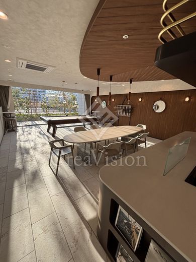 ロイヤルパークス有明 建物画像