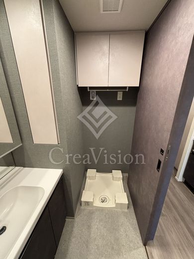 ロイヤルパークス有明 洗濯機置場