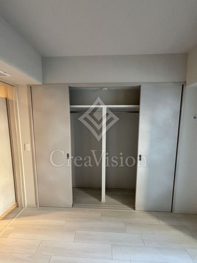 ロイヤルパークス有明 クローゼット