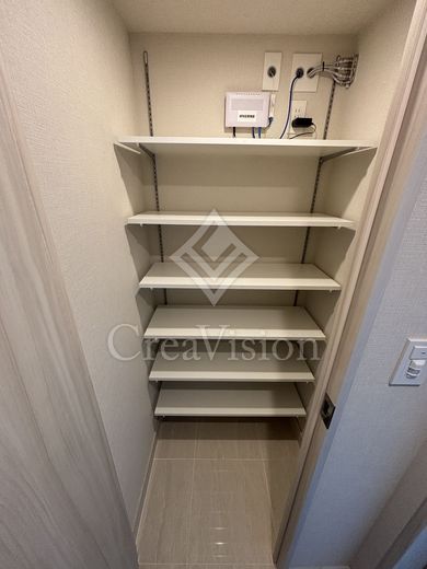 ロイヤルパークス有明 収納