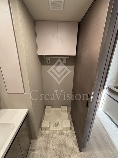 ロイヤルパークス有明 洗濯機置場