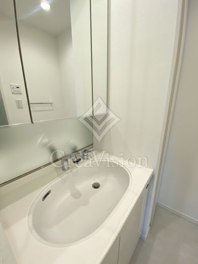 フレンシア外苑西 独立洗面台