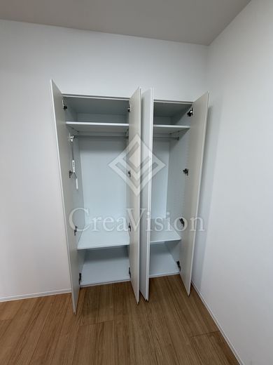 ロイジェント西新井 クローゼット　写真