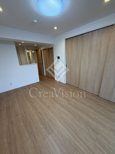 ロイジェント西新井 洋室