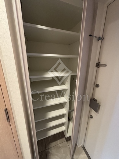 ルフォンプログレ横浜関内 クローゼット