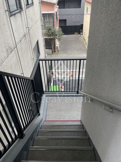 ルフォンプログレ赤羽マークス 階段　写真