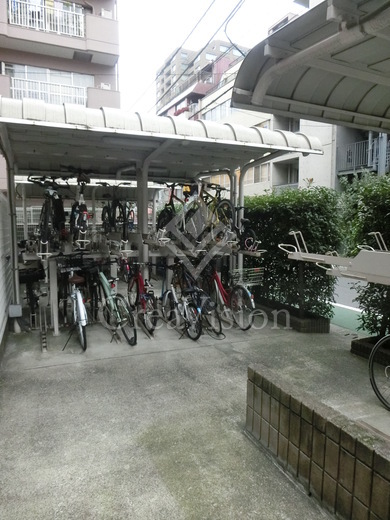 ルピナス麻布シティフォルム 駐輪場