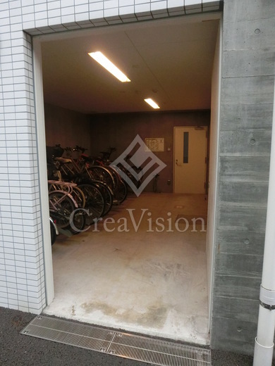 CAVANA北参道 (カバナ北参道) 駐輪場
