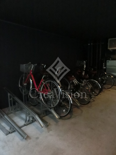 ZOOM新宿南First 写真