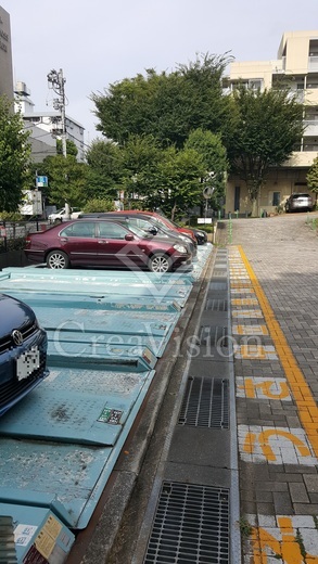 アクティ目黒駅前 2棟 機械式駐車場