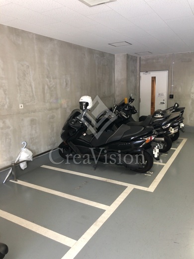 プレミスト北品川 バイク置き場