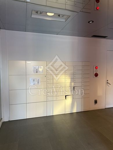 プライムガーデン駒沢大学 宅配ボックス